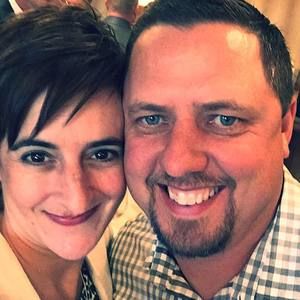 Meet your Posher, Jenel